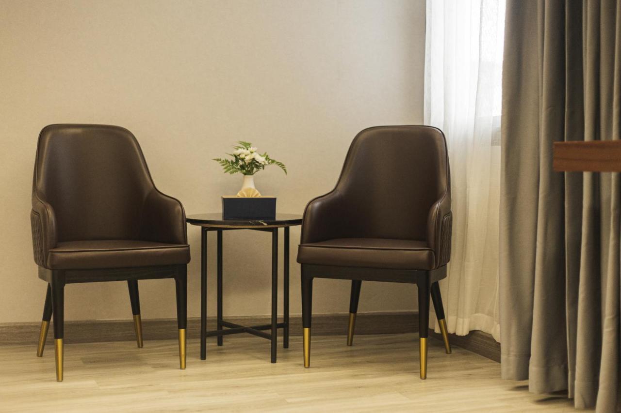 Thapae Twins Hotel Csiangmaj Kültér fotó